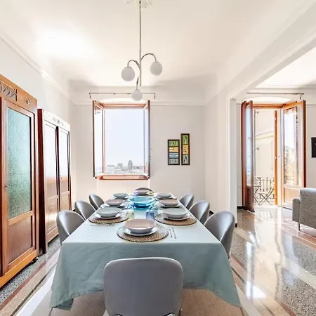 דירה Penthouse In The Sky *
