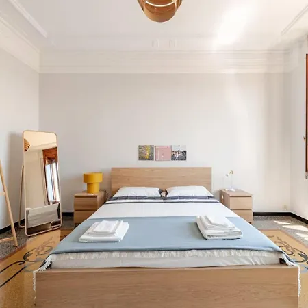 Penthouse In The Sky ג'נובה